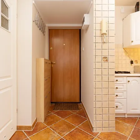 Mokotow Malawskiego By Renters Apartment Warsaw